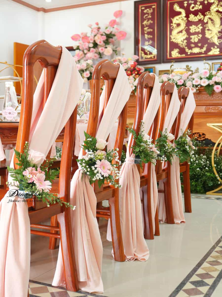cuoi-hoi-dang-khoa-gia-tien-tone-hong-06