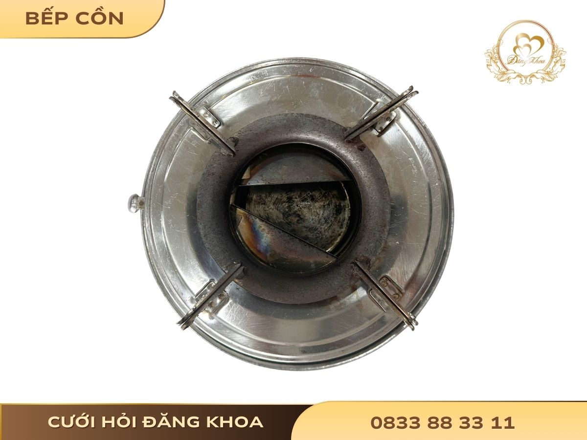 cuoi-hoi-dang-khoa-bep-con
