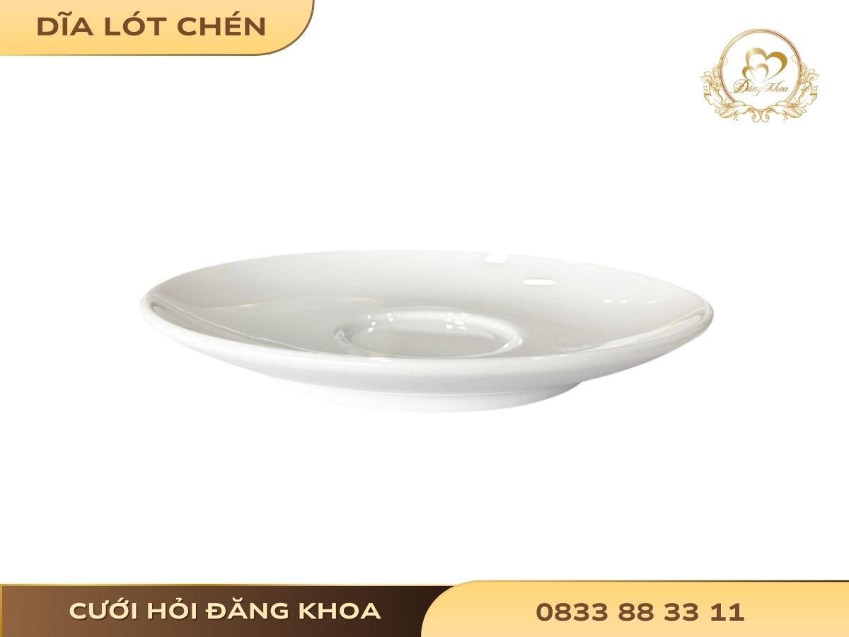 cuoi-hoi-dang-khoa-dia-lot-chen