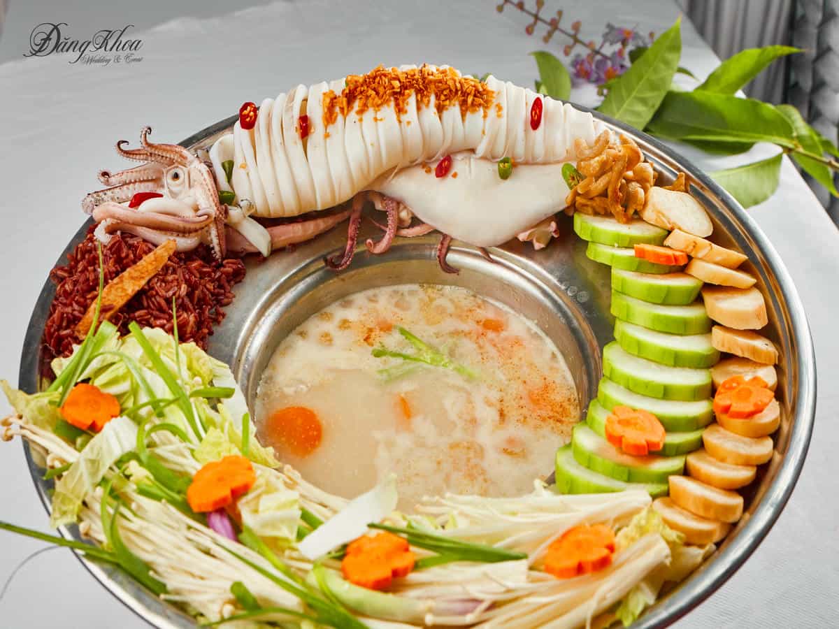 cuoi-hoi-dang-khoa-lau-huyet-rong