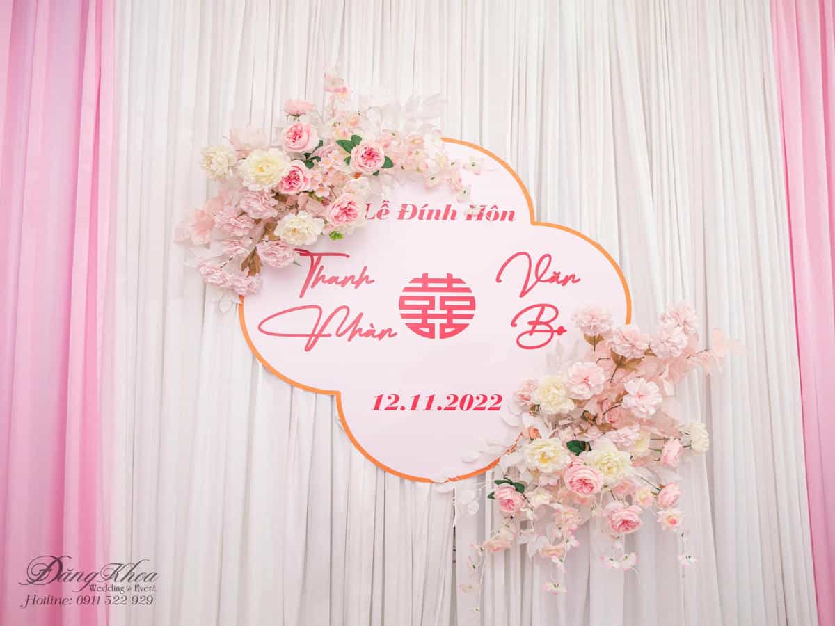 cuoi-hoi-dang-khoa-gia-tien-tone-hong-37