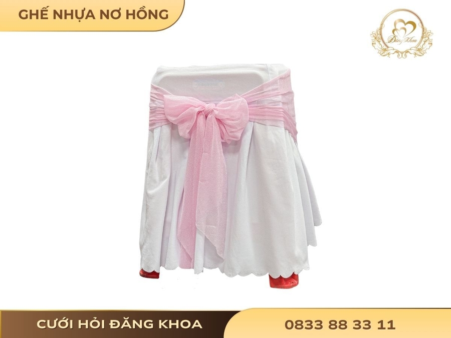 cuoi-hoi-dang-khoa-ghe-nhua-no-hong
