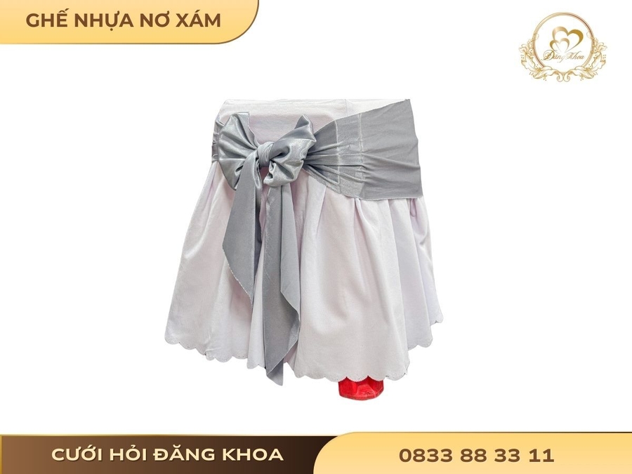 cuoi-hoi-dang-khoa-ghe-nhua-no-xam