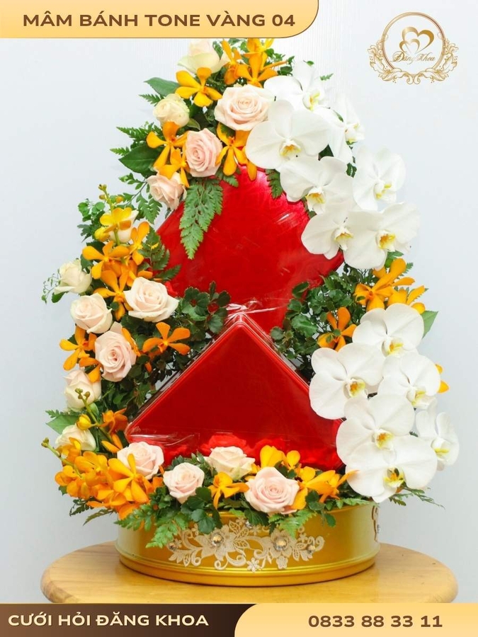 cuoi-hoi-dang-khoa-mam-banh-hoa-tuoi-tone-vang-04