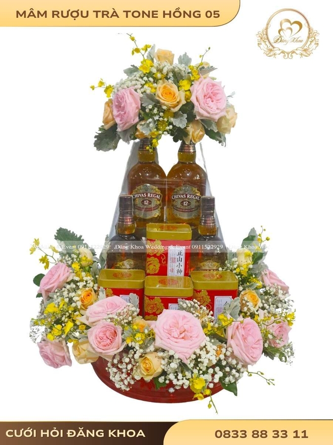 Mâm trà rượu & hoa tươi tone hồng 05