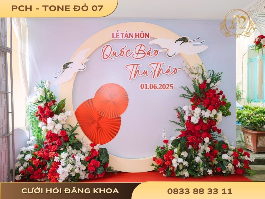 cuoi-hoi-dang-khoa-phong-chup-hinh-tone-do-07