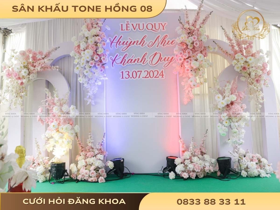 cuoi-hoi-dang-khoa-san-khau-tone-hong-08