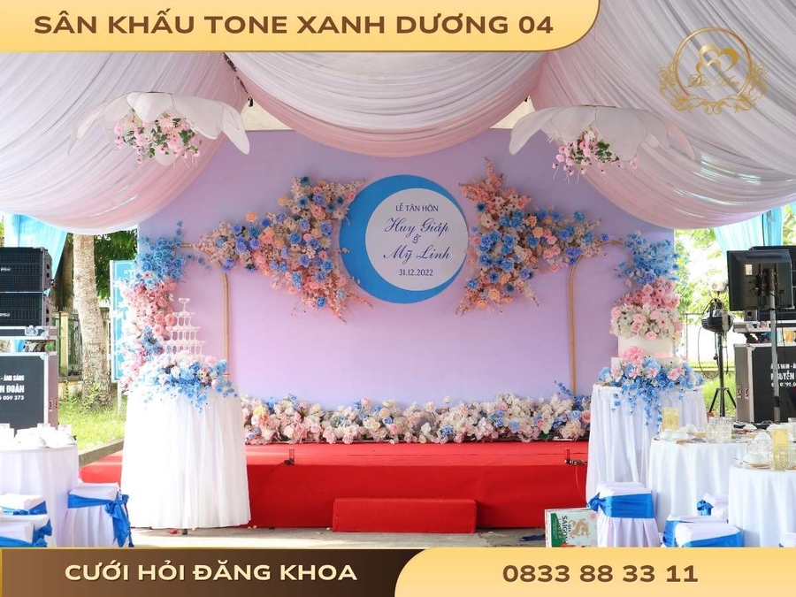 cuoi-hoi-dang-khoa-san-khau-tone-xanh-duong-04