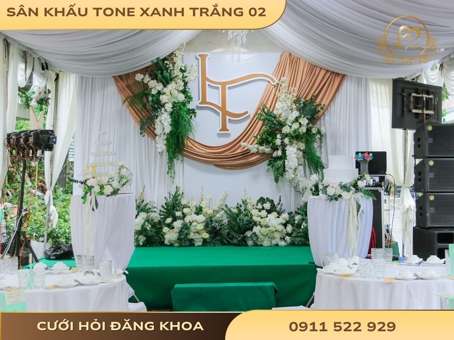 cuoi-hoi-dang-khoa-san-khau-tone-xanh-trang-02
