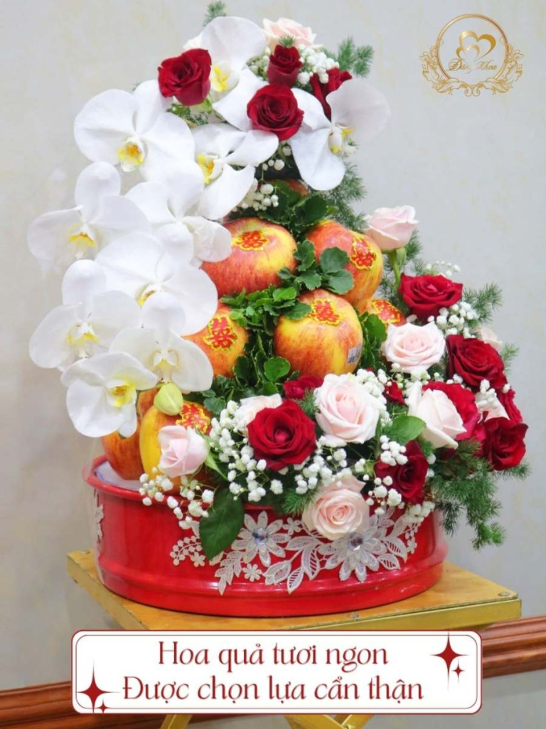 Hoa quả tươi ngon được lựa chọn cẩn thận.