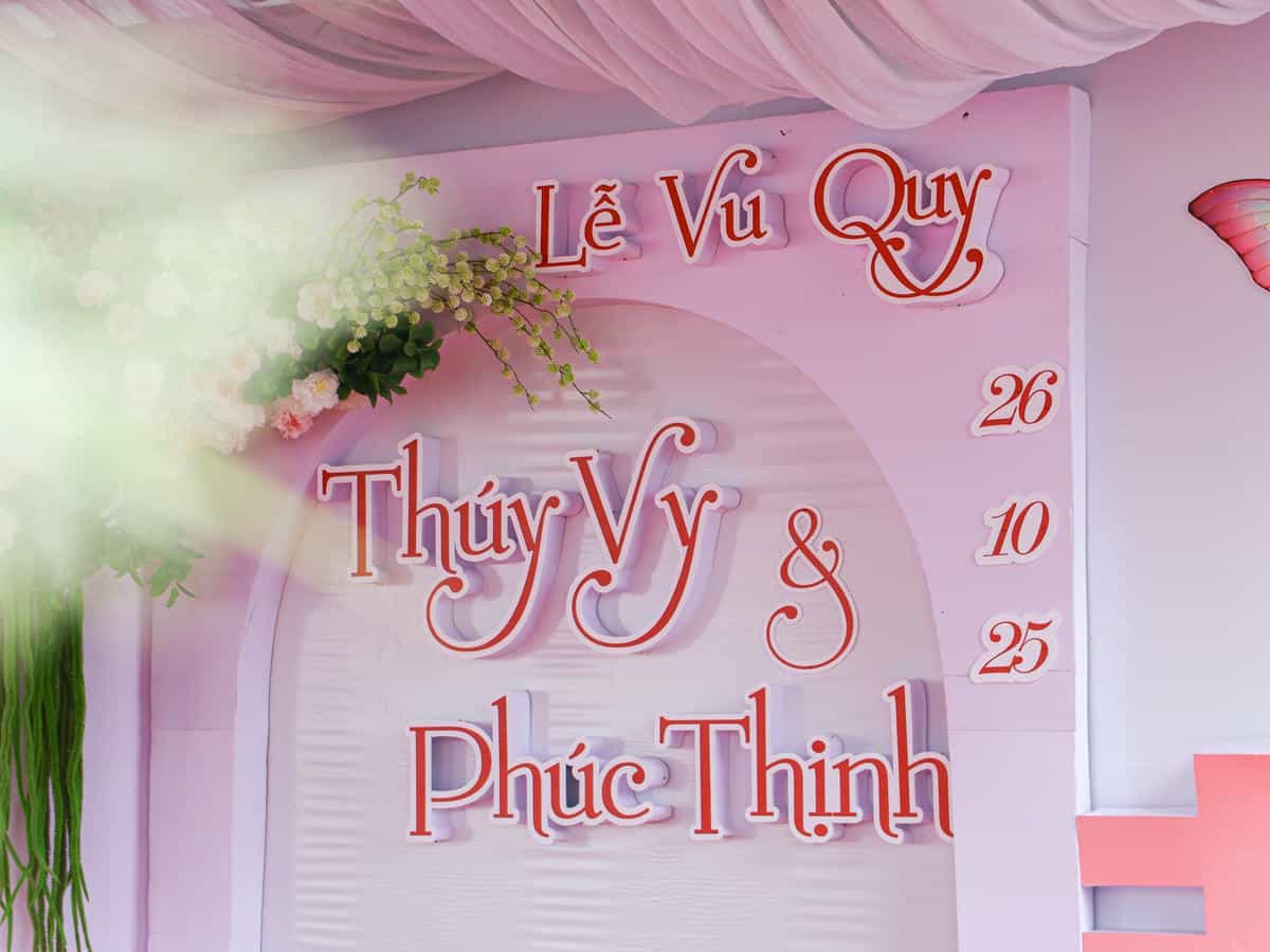 cuoi-hoi-dang-khoa-le-vu-quy-tone-hong-pastel