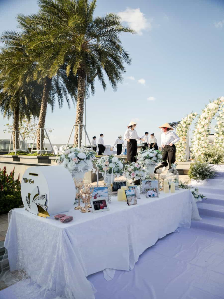 cuoi-hoi-dang-khoa-tiec-vinpearl