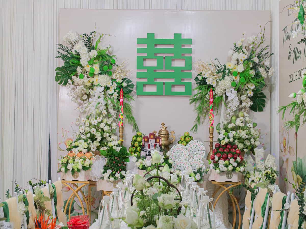 cuoi-hoi-dang-khoa-gia-tien-tone-xanh-ngọc-02