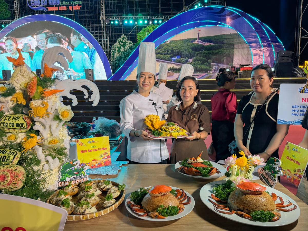 cuoihoidangkhoa-dukhachchupanhgianhangdangkhoa