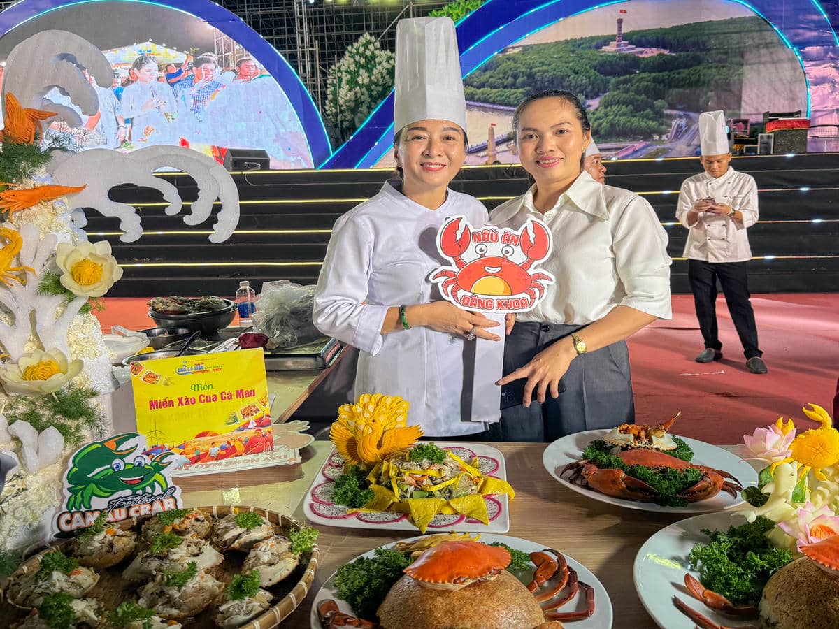 cuoihoidangkhoa-dukhachchupanhgianhangdangkhoa