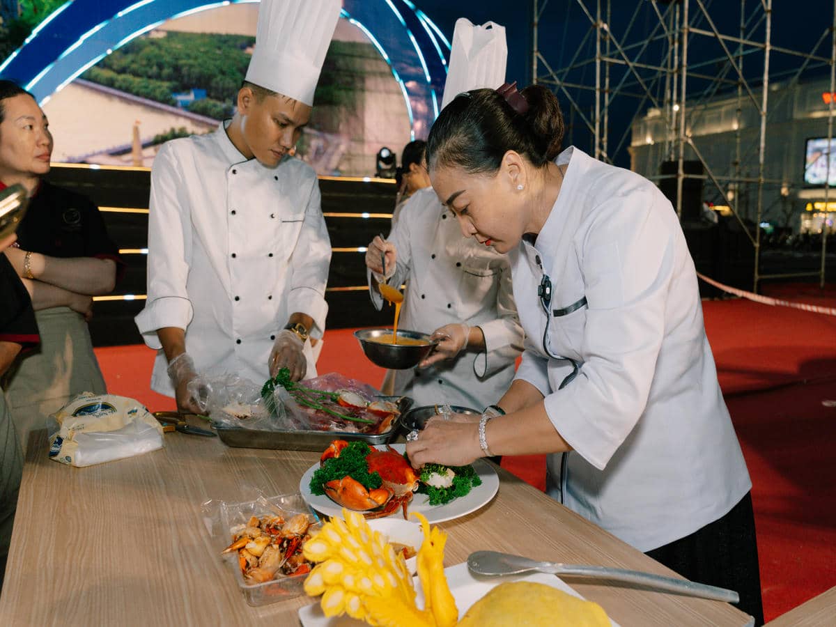 cuoihoidangkhoa-chefduyentrangtrimonan