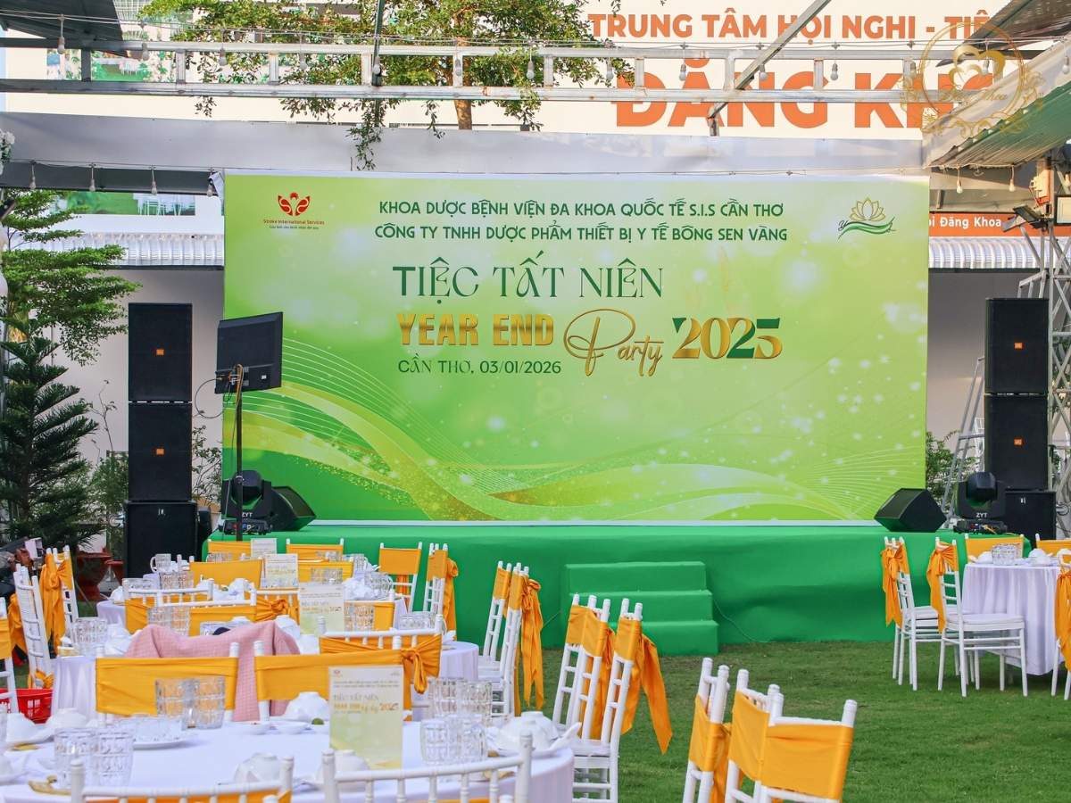 Toàn cảnh không gian tiệc tất niên ngoài trời thoáng đãng tại Trung Tâm Hội Nghị Đăng Khoa.