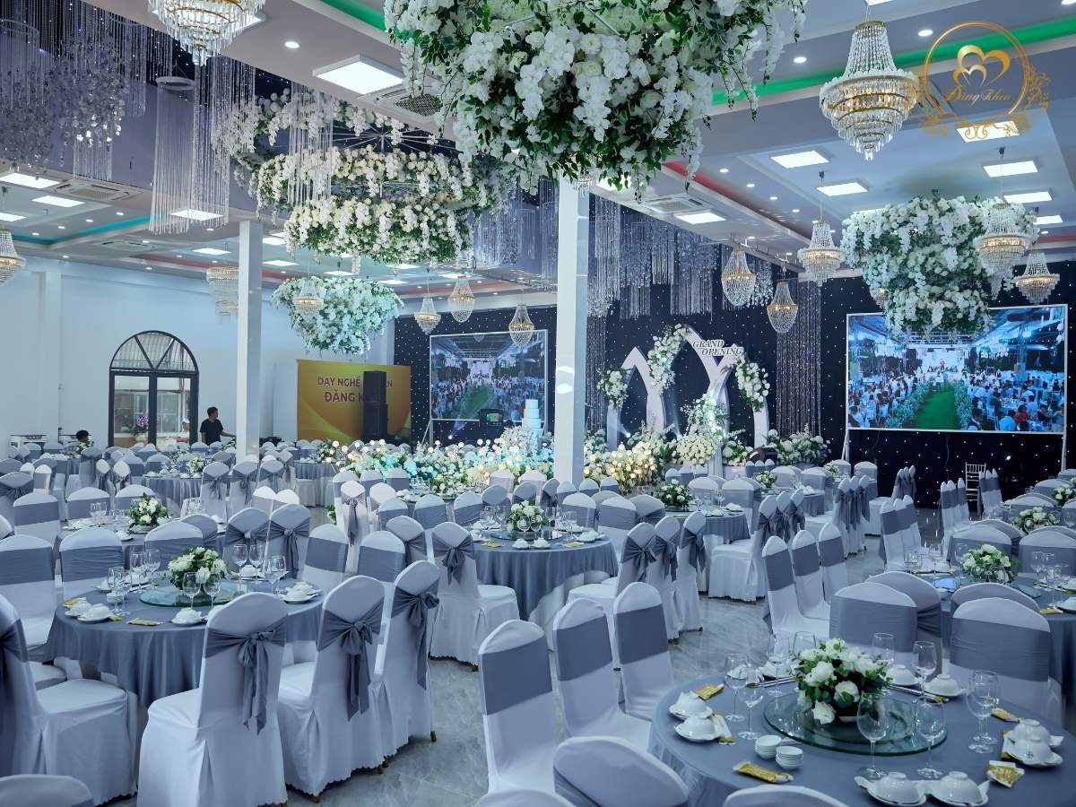 cuoi-hoi-dang-khoa-khong-gian-sang-trong-luxury