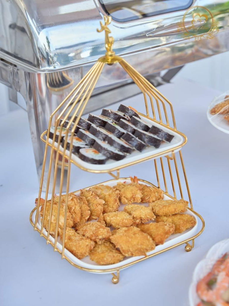 cuoi-hoi-dang-khoa-thuc-don-banh-ngot