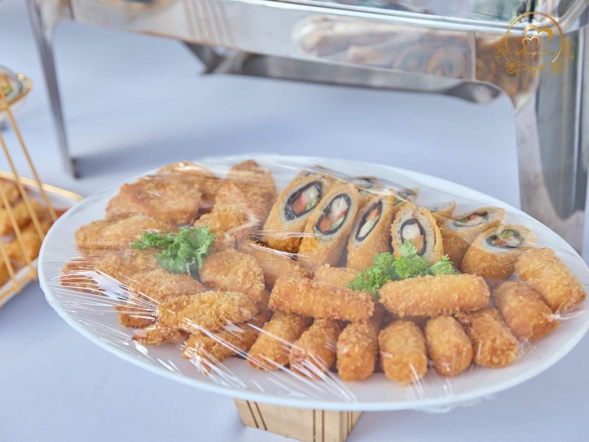 cuoi-hoi-dang-khoa-thuc-don-banh-ngot