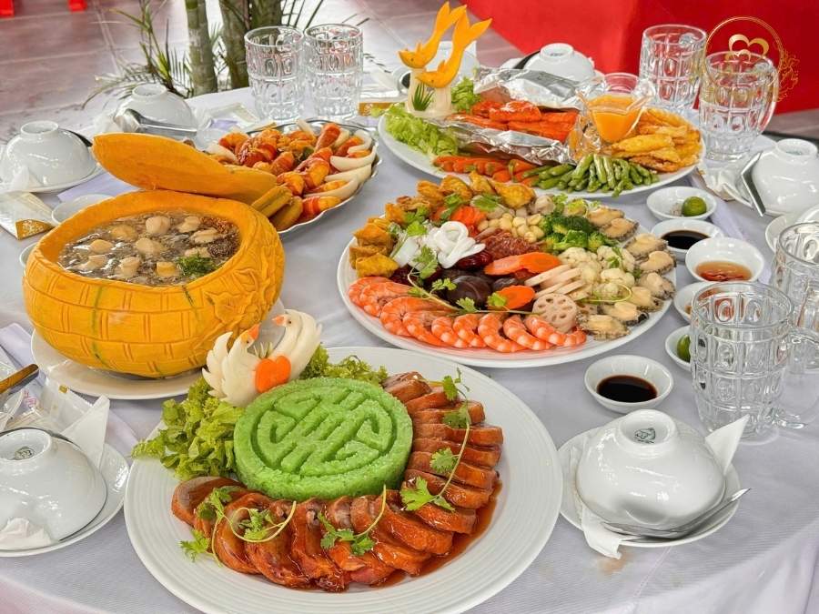 Mâm cỗ đãi tiệc tại gia thịnh soạn với thực đơn 6 món chất lượng - Nấu ăn Đăng Khoa.