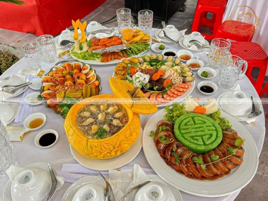 Mâm cỗ đãi tiệc tại gia thịnh soạn với thực đơn 6 món chất lượng - Nấu ăn Đăng Khoa.