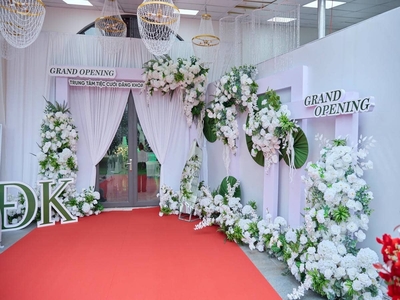 Sảnh Hội Nghị – Tiệc Cưới Cao Cấp