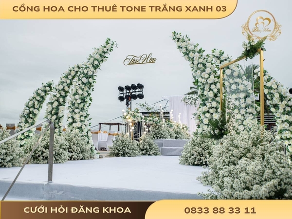 Cổng hoa cho thuê tone trắng xanh 03