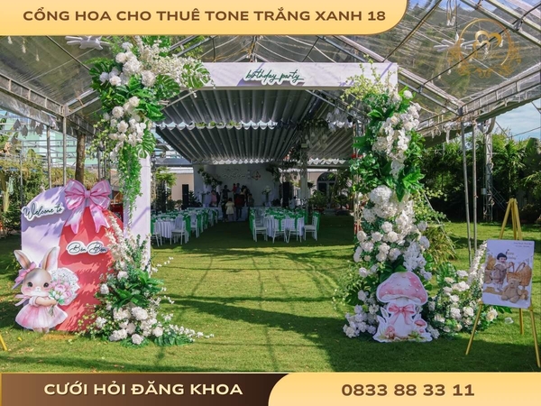 Cổng hoa cho thuê tone trắng xanh 18