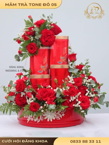 Mâm trà & hoa tươi tone đỏ 05