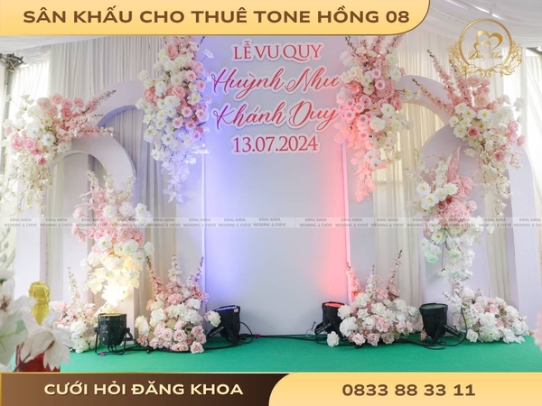 Sân khấu cho thuê tone hồng 08